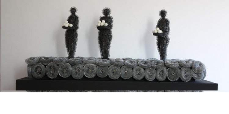 Abderrahim Yamou "Offrande" Bois,clous et tampon jex,140x60x60 cm 2010 L'atelier 21 gallery
